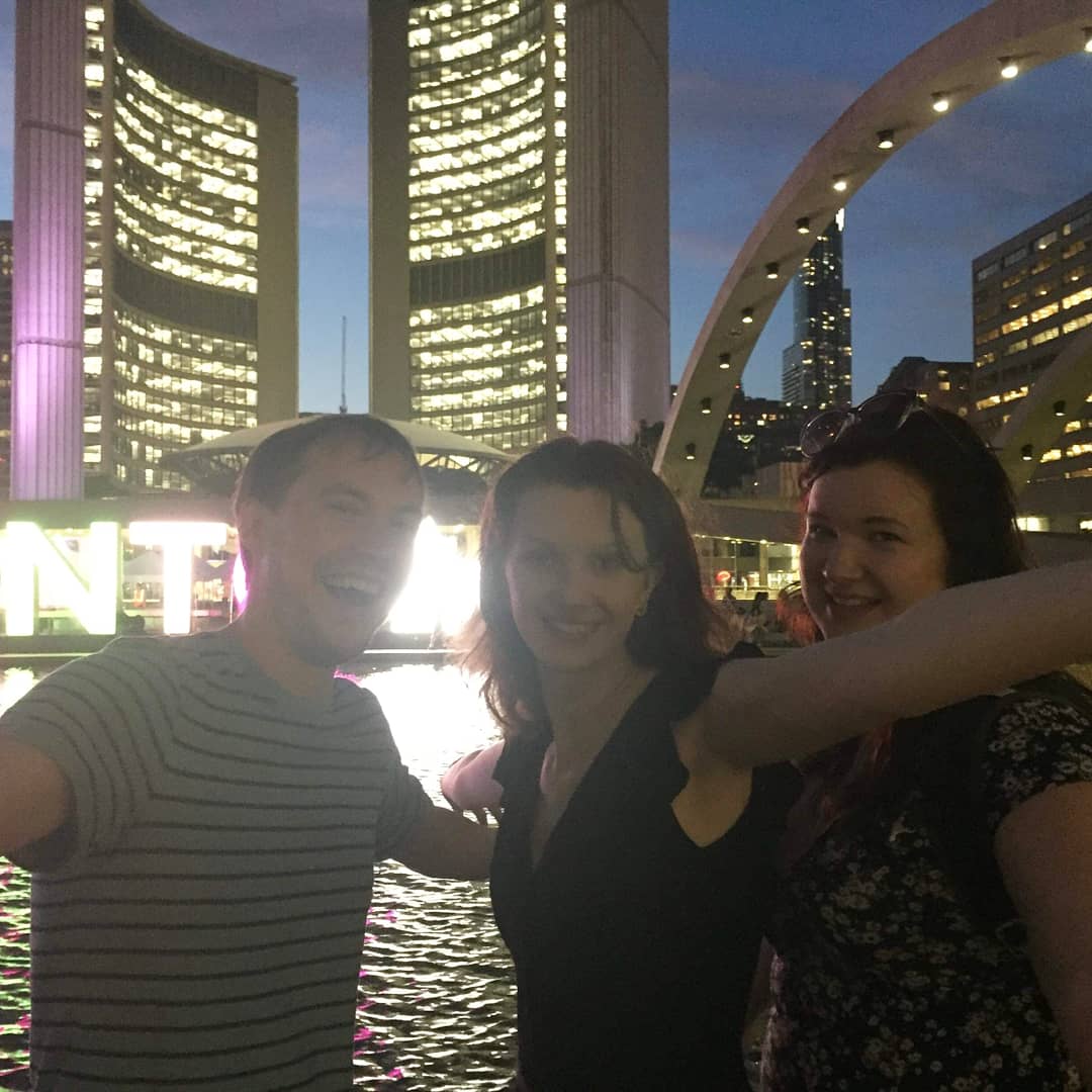 cupcakelassie's tweet photo. Toronto!! 🇨🇦🏙️ https://t.co/QeNts5OvmD