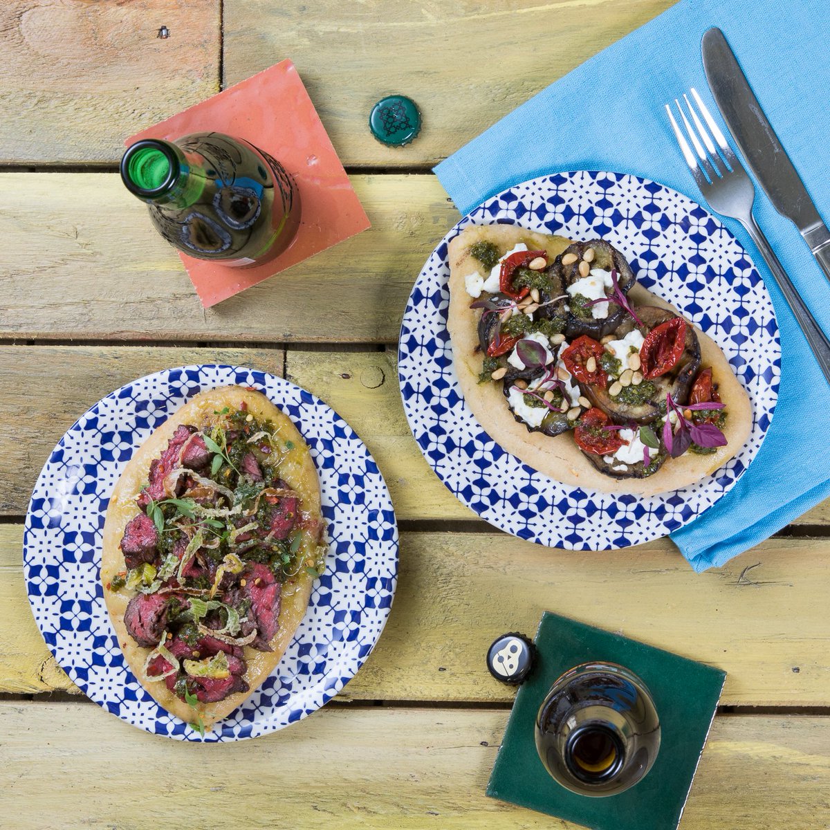 A lunch worth leaving your desk for 🤤
Try our delicious flat breads:
BISTEC
Iberico bavette served pink on top of melted cheeses, smoky salsa, crispy leeks &amp; dried chillies 
BERENJENAS
Aubergines, goats cheese &amp; tomatoes, topped with pine nuts &amp; amaranth
ow.ly/OnIz50vpjZC