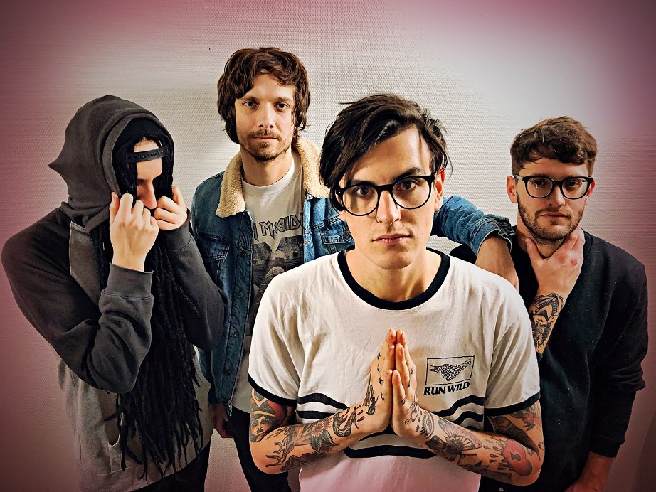 Die Newcomer Maffai werden beim @Reeperbahn_Fest erste Songs aus ihrem Debütalbum ZEN vorstellen und gehen anschließend auf Tour!

noisiv.de/reeperbahn-fes…