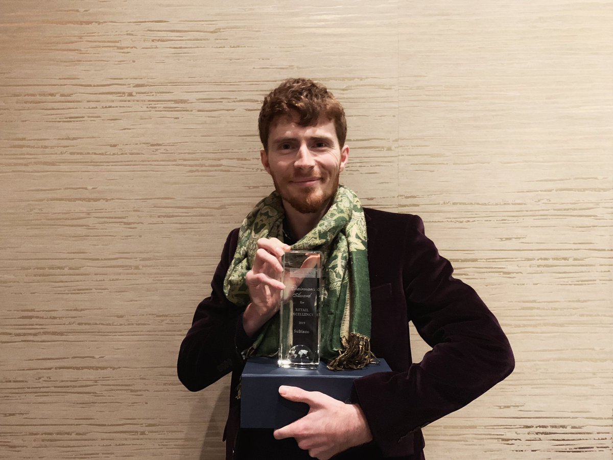 Dymocksbooks's tweet photo. The winner of the Chairman’s Award for 2019 is Tim Thomas for the second year in a row! Congratulations to the Subiaco store. 

#DymCon19 https://t.co/4gDcdQzIDI