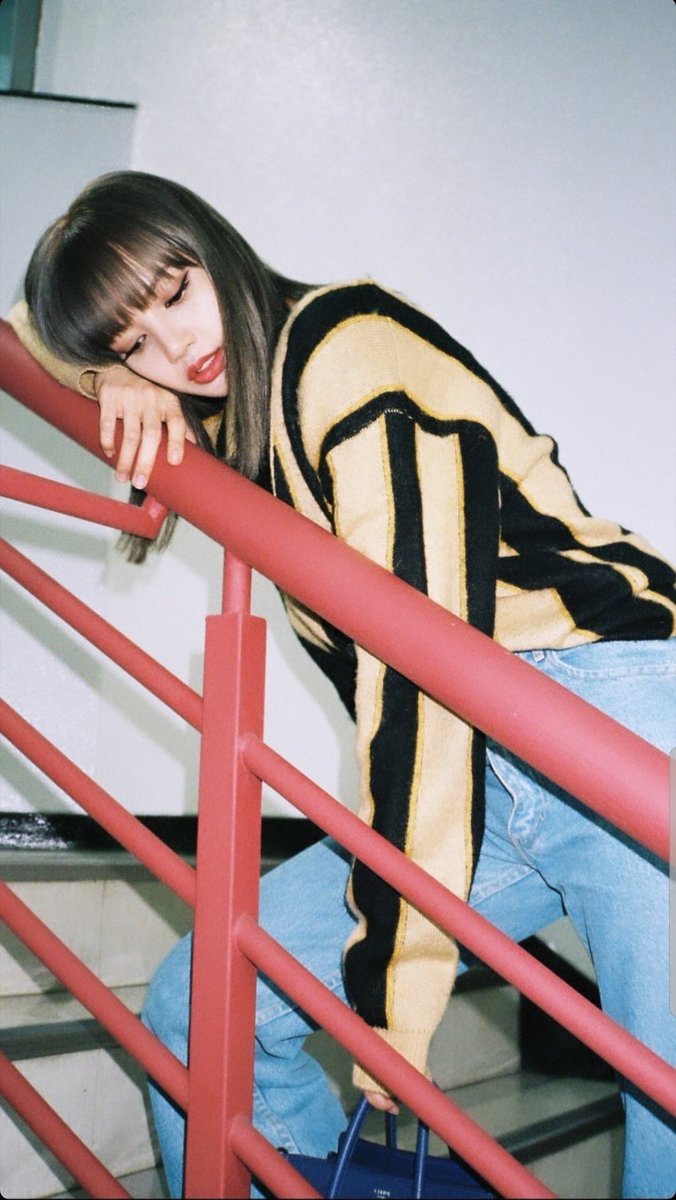 327_lisa's tweet photo. https://t.co/a1ynptqgz3