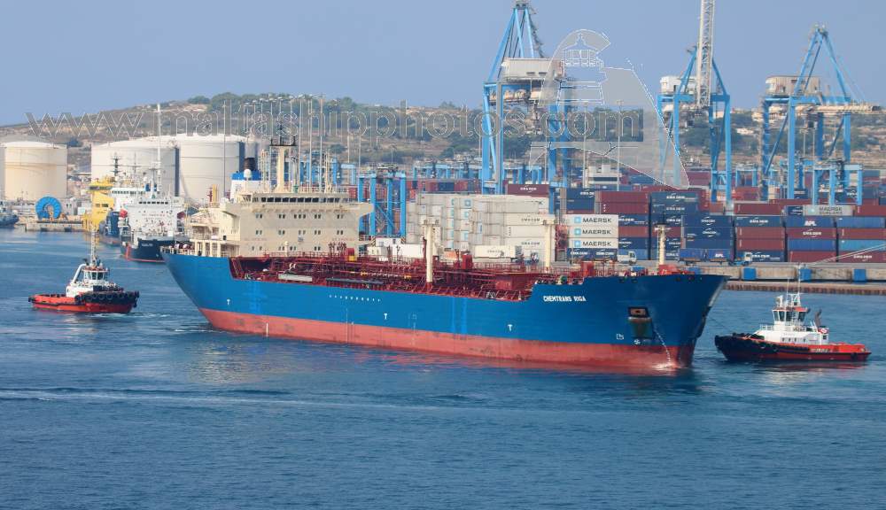 ShipsInPics's tweet photo. Thanks for the mention! Shipguru: #Tanker #CHEMTRANS #RIGA entering #Marsaxlokk #Harbour, #Malta - 20.07.2019 - https://t.co/mHD2qaFt3w ShipsInPics worldshipsoc TankerTrackers https://t.co/prNPEvLln0