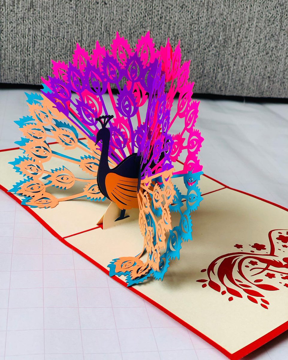 HandCrafted_Uk's tweet photo. #handmadecardsforsale #handmade #madetoorder #papercraft #papercraft #interactivecard #3dpaper #handmadepaper #greetingcarddesign #popupcard #popupcards #uk #england #handmadegreetingcards #birthdaycards #papercrafted #popup_design #peacock #cardforsale #3dpopupcard #craft  £4.20 https://t.co/8HSfKOtVzt