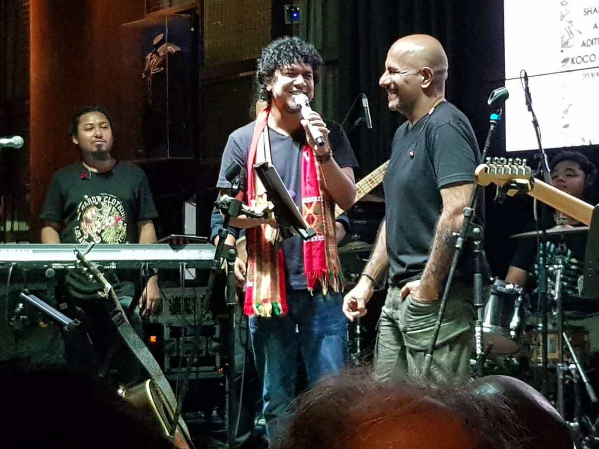 paponmusic's tweet photo. Grateful to all! 🙏🏼 Thank you to all the artists &amp; to everyone who contributed in their own way to make the #ForAssam2019 concert magical, memorable &amp; successful! Hope we get comprehensive solutions to these post flood sufferings year after year. @HRCIndia more photos soon.💜 https://t.co/7qYXfSOORU