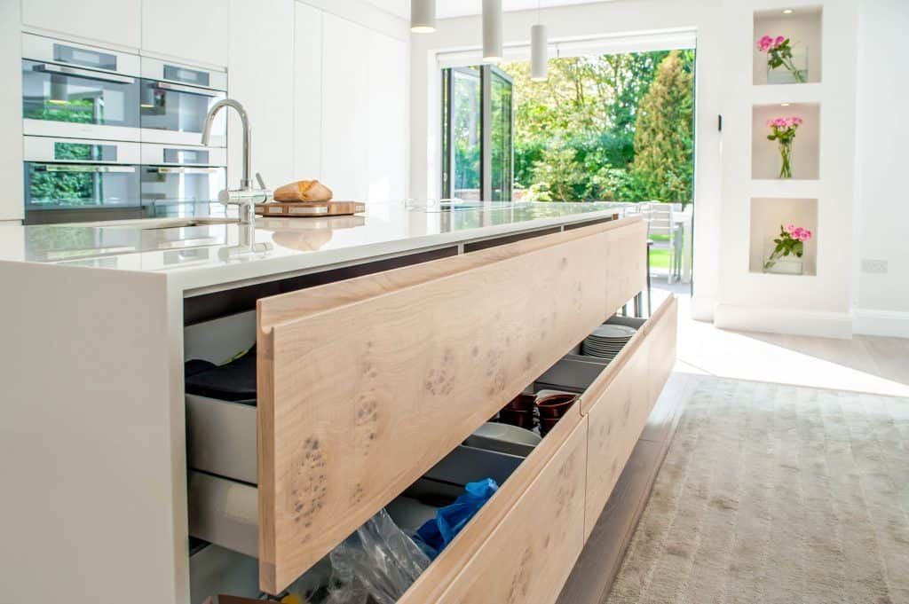 intervari's tweet image. At Intervari, we can create you a stunning kitchen design using Mobalco products. Give your home a fresh new look ready for the summer. Have a look at our Mobalco gallery for some inspiration at: buff.ly/2HrVVmi