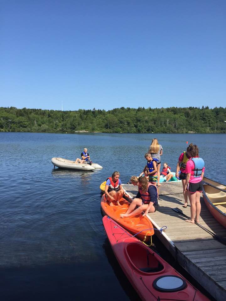 StonehammerGeo's tweet photo. So proud of the @insideoutnaturecentre team practicing rescues today! Its all about a safe fun environment @rockwoodpark @lilylakepav #getoutsidenb https://t.co/jFNcKwiZJs