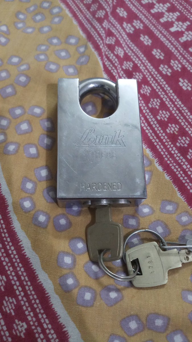 mehfuz_a's tweet image. @LocksLink 
I am an owner of Link Extreme hardened lock I purchased it last year along with another But to my utter disappointment one of the locks is not working and seems that my hard money spent to buy such highly rated locks have gone vain. Kindly help and suggest. #linklock