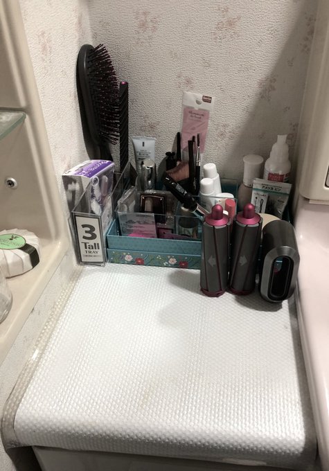 メイク用品のtwitterイラスト検索結果