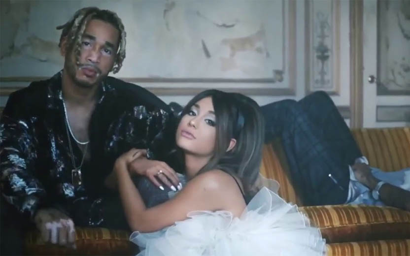 todateen's tweet image. #ArianaGrande pode estar se envolvendo com #MikeFoster, revela fonte -&amp;gt; bit.ly/arimike