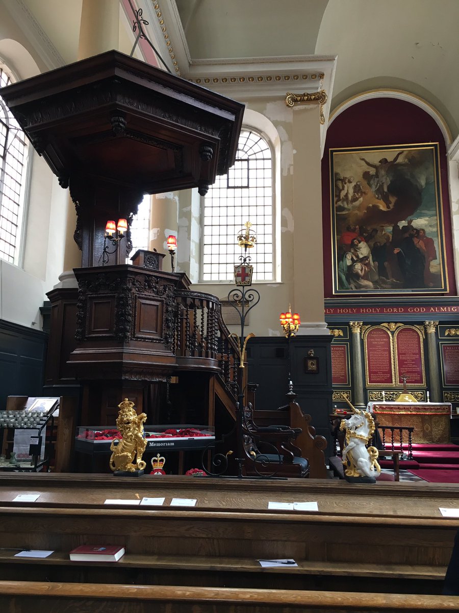 CLSC2's tweet photo. We were represented at #Wardmote at St James’, Garlickhythe to hear that #Alderman Andrew Parmley had been duly elected Alderman for Ward if #Vintry.
Alderman Parmley is main speaker at our #Livery Dinner on 27 November at #Fishmongers Hall https://t.co/KdZkAFbAi6