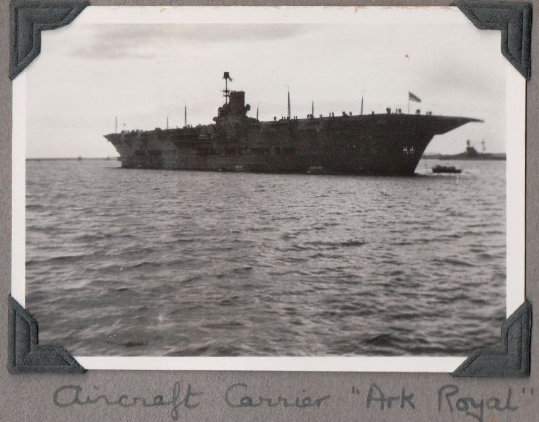 caroschronicles's tweet photo. Royal Navy ships in Portland Harbour - post on Caroline's Chronicles blog
https://t.co/8gV4DChEdw
#genealogy #familyhistory #greatauntjoy
@BestBlogRT #ZenspiredBlogRT @LbloggersChat @TheBloggersPost https://t.co/RApbjhpPPv