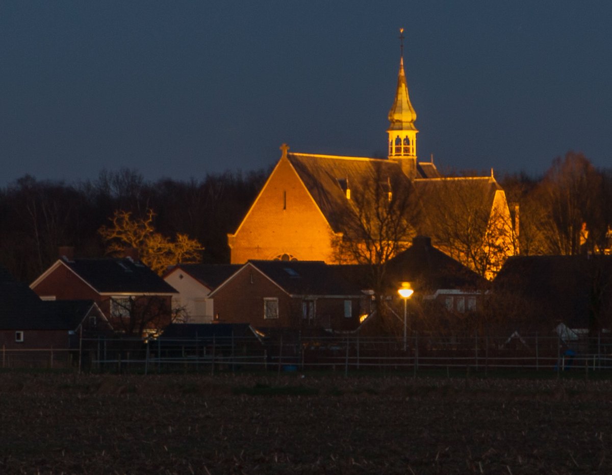 We hebben weer een nieuwe film toegevoegd aan het Oral History-project. In deze film staat de sluiting van de kerken in Loil en Nieuw-Dijk centraal. Bekijk hem hier: ovd-didam.nl/index.php/nieu…