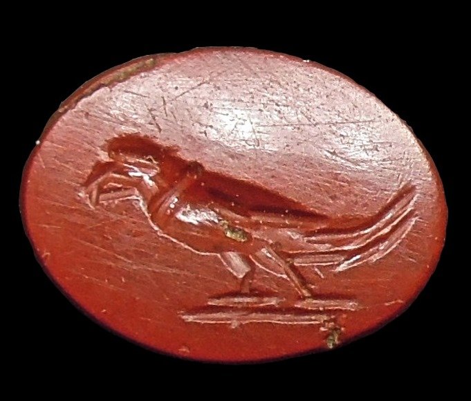 WFMuseums's tweet image. Our first offering to #TinyObjects is a jasper intaglio showing a bird, possibly a parrot🦜. It was uncovered in #Castleford c.1981 To discover more about #Roman Castleford 'Lagentium' see bit.ly/2YIS5gR