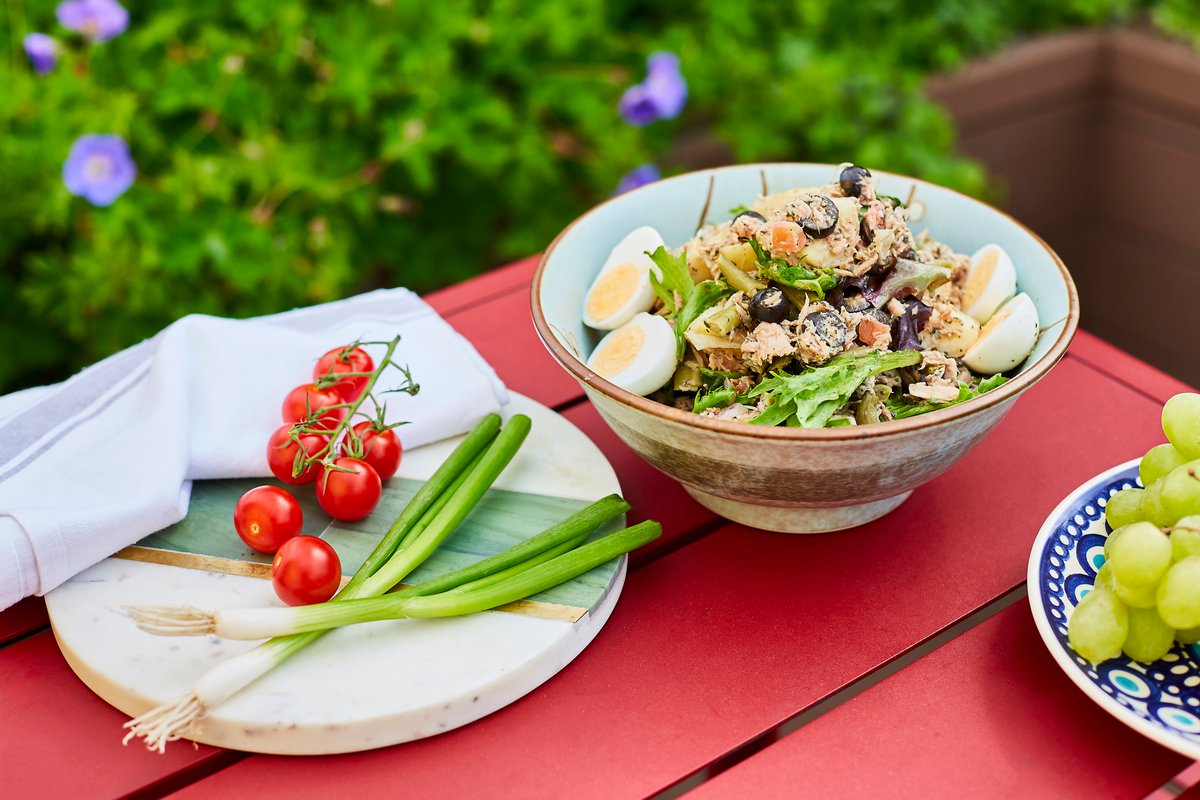 If you love #French cuisine, you'll be thrilled by our platter of the month. Offered at £17.95 through 31 August, order OfficeServe's Tuna Niçoise Salad for up to five people - officeserve.com/platters/salads