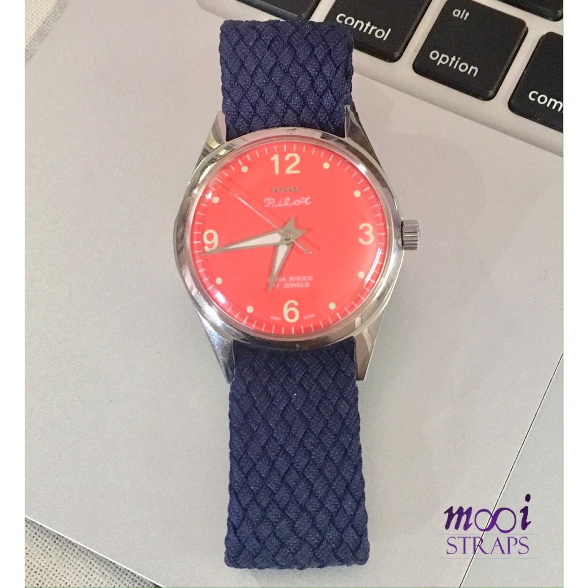 MooiStraps's tweet photo. Perlon Straps Navy Blue
#mooistraps #perlonstrap #perlonstraps #watchstrap #watchstraps #nylonstrap #nylonstraps #mooiindia https://t.co/o4xOqjCWFo