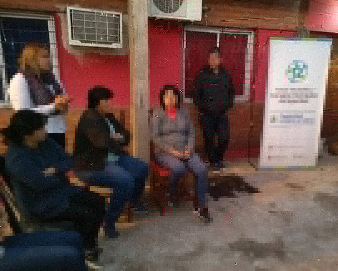 subsepartcomyg's tweet photo. Seguimos fortaleciendo la #ParticipacionCiudadana como el Gobernador @domingopeppo indicó. Nos reunimos con el #ForoVecinal de la 3a jurisdicción #Barranqueras Charlamos c/ los vecinos/as de las 20 viv sobre cuestiones de #Seguridad
@ChacoGobierno
@SeguridadChaco
@FantinNestor https://t.co/CV2o5BJF46