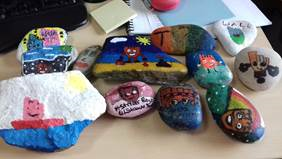 FifeCouncil's tweet photo. #striderrocks are hiding in Letham Glen, Riverside, Craigtoun, Beveridge and Pittencrieff Parks. If you find one, tweet a pic &amp; tag @LStreetsScot using #Striderrocks by 21 Aug to be entered into a prize draw. Don't forget to re-hide it or get creative and design your own to hide. https://t.co/PbyKI1qlTa