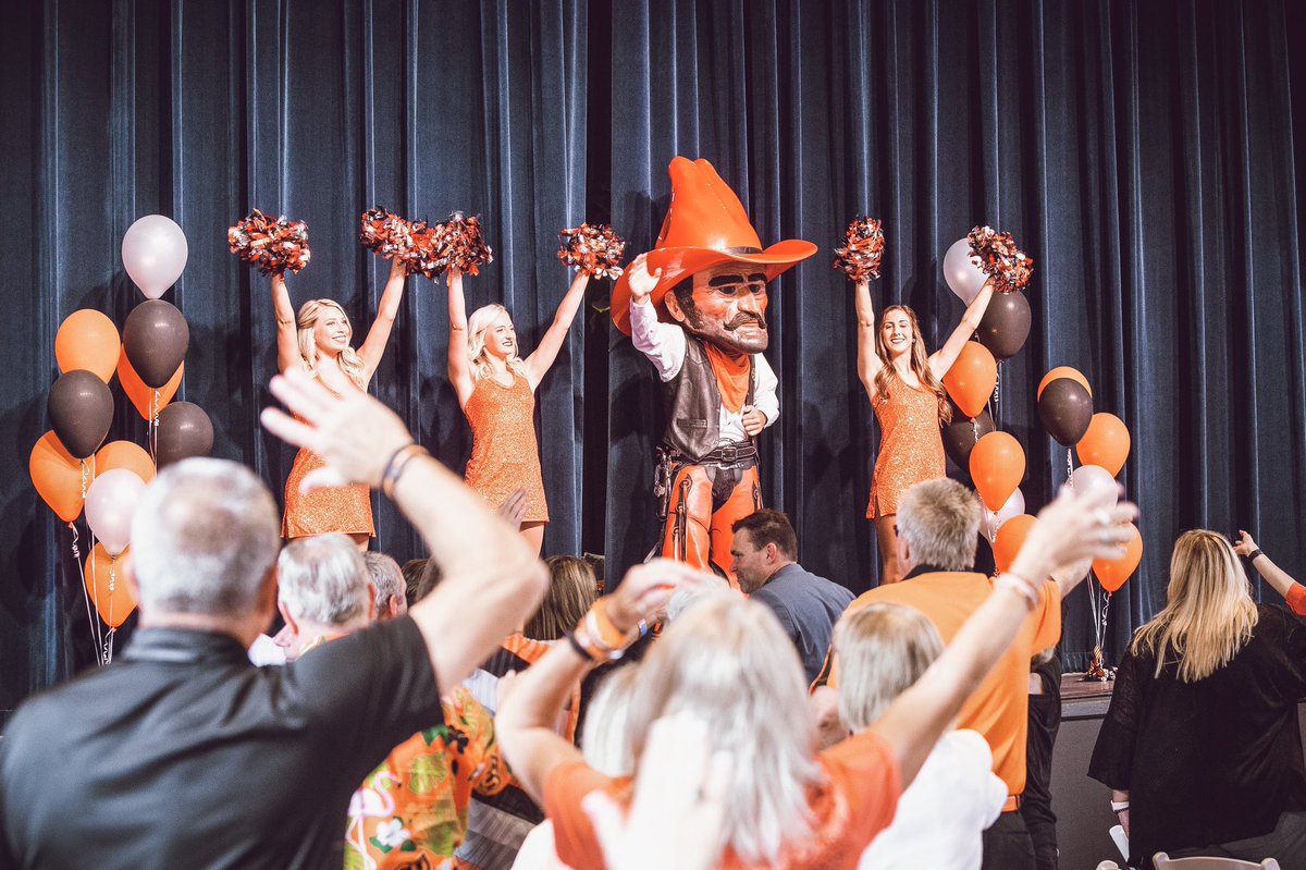 OSUAthletics's tweet photo. 📸 Thanks to the @OKStateAlumni for inviting us to A Night with OSU in OKC! #okstate #GoPokes https://t.co/jnQ5toEFts