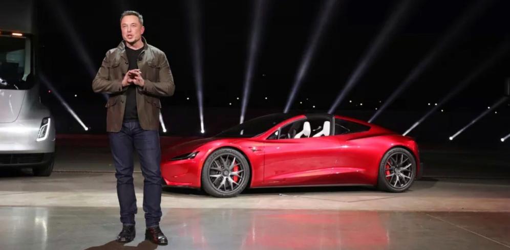 AutonomousAlgo's tweet image. Elon Musk hints at Tesla's secret project 'Dojo' making the difference in race to full self-driving buff.ly/2GI1jQr from @electrekco