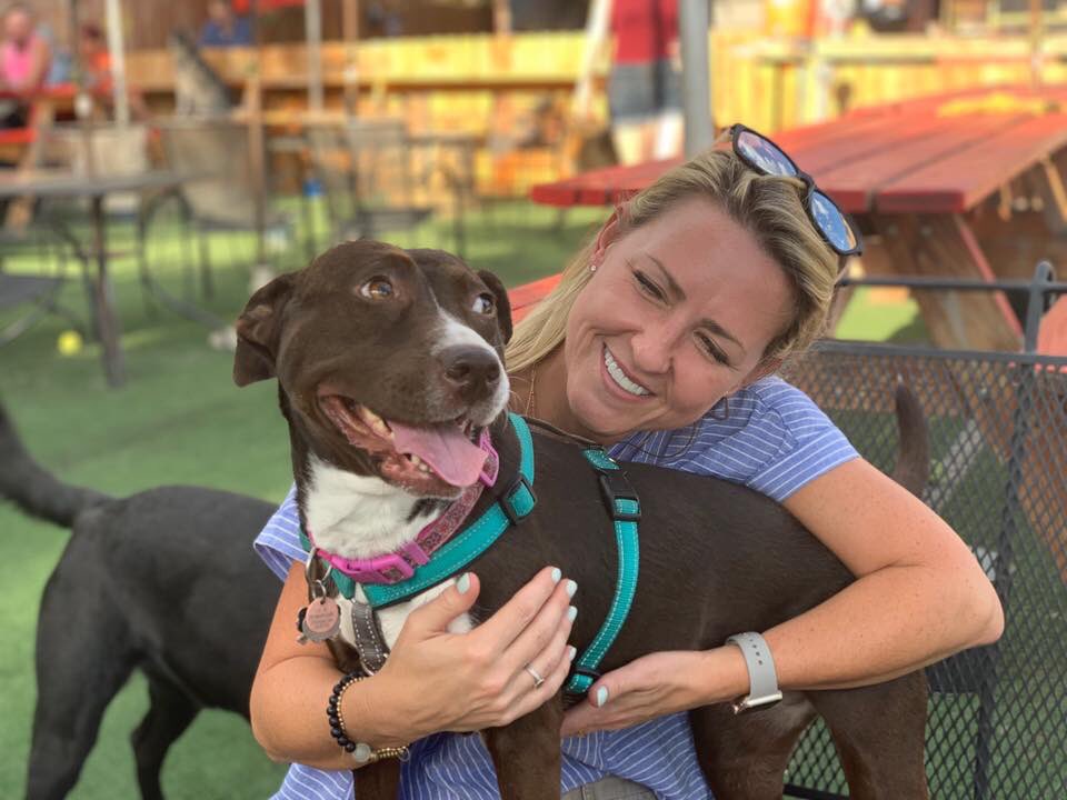 We are thrilled to announce that Jennifer Graves has joined the #UnityForASolution Board of Directors! Jennifer brings many years of experience with animal welfare issues and dedication to creating long-term solutions to Houston’s animal overpopulation crisis.