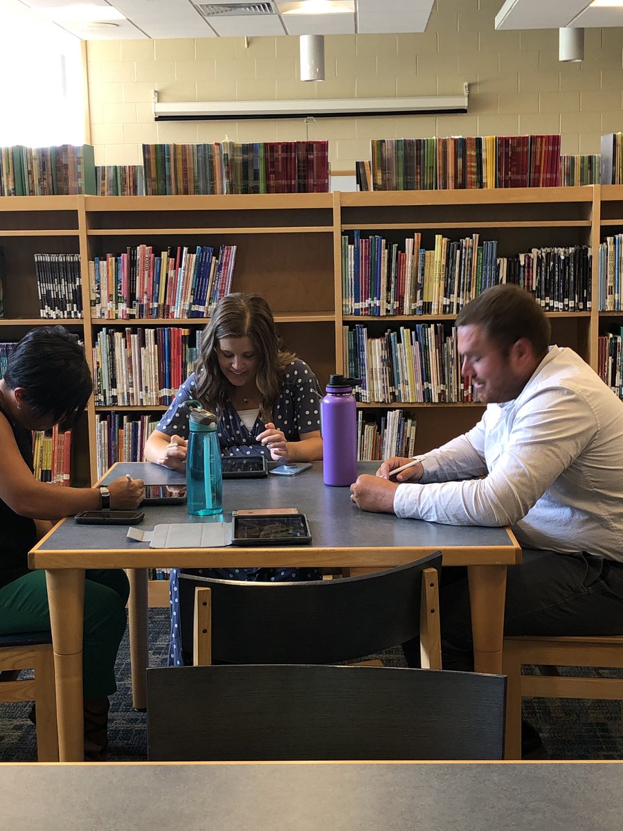 ELCO_Primary's tweet photo. ELCO Teachers spending the day to learn different innovative instructional approaches to support our young learners this year. #together_we_are_jackson #ELCOtogether #EveryoneCanCreate https://t.co/EkvPYVXf3h