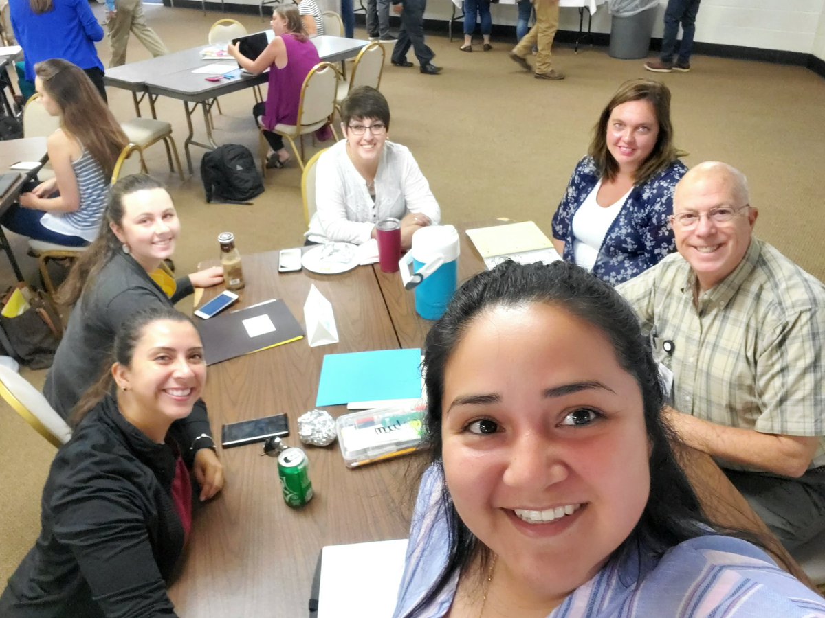 JessicaChavezU5's tweet photo. New Teacher Academy Day 2 cont.!
We are ready to learn! Energy levels @ 100%!! 
#TeamSeguin #seguinNTA19 #Tablematesselfie https://t.co/EPeuayFkLo