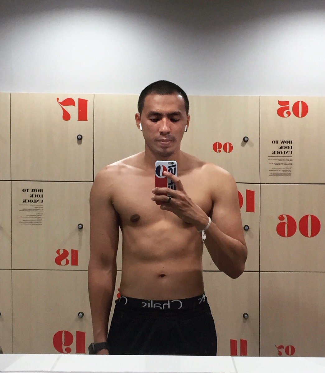 igolf_pcr's tweet photo. The mask single ยังมี #LineThai,,, 🎭
แล้วจะเป็นไปได้ไหมถ้าผมจะมี #LineYou 😄
#Fitness24seven #fitness24seventhailand #fitness24seven_thailand #musclethailand #fitnessthailand #gymthailand #fitness #gym #muscle #fitnessmotivation #fitnesslife #fitcouple #gymlife #gymaddict #gym https://t.co/OMeYy8PYNR