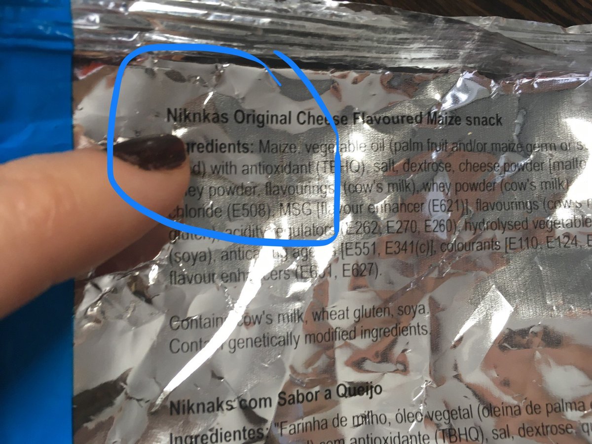 simscott4's tweet image. When you can’t ever stop proofreading, even while enjoying your favourite snack. At least it doesn’t affect that classic taste. #Niknkas #FavouriteSAsnack #NikNaksforlife #WorkLife #OfficeSnacks #MzansiOffice #SnackTime