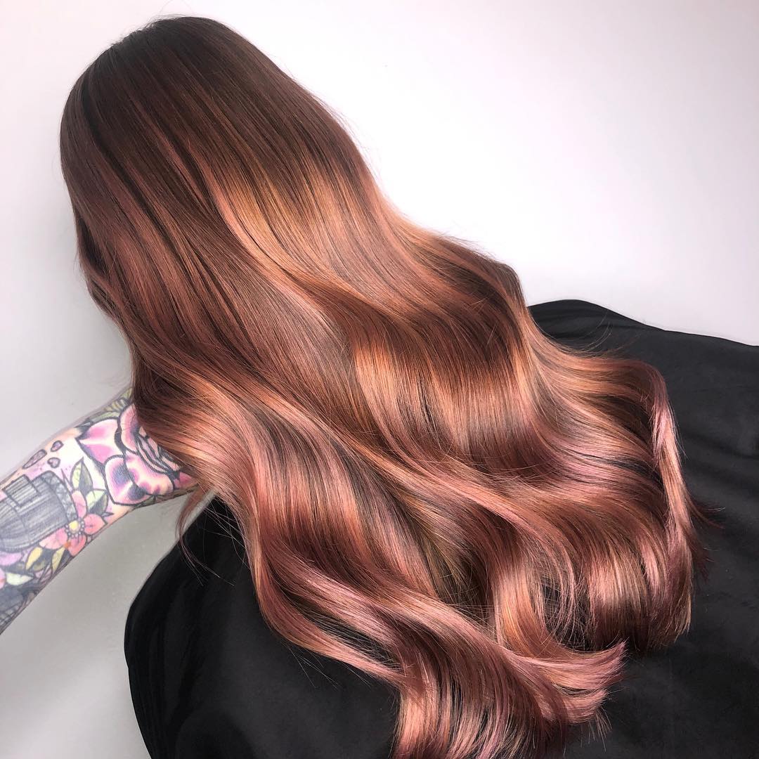 WellaHairUSA's tweet photo. All eyes on this rose tinted balayage. 🌹😍 Instagram's #glam.by.heather used #ColorTouch 7/97, 9/97 + 55/65 to get this look. 💕 #WellaHair https://t.co/y7T6tERTc8