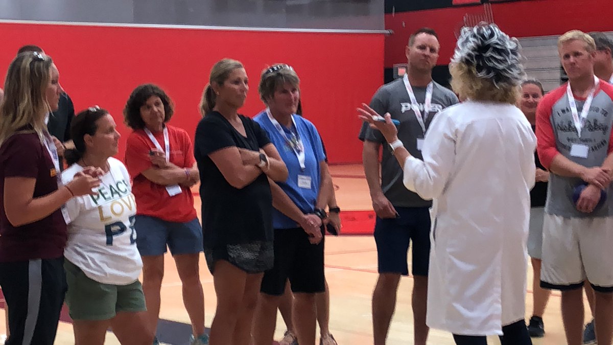 pkroenin's tweet photo. Dr Health aka. @ClearlyCrystal sharing her message of SEL and health education. #physedconnections @OPENPhysEd @USGames @bdevore7 @USGamesMidwest @debvanklei @CoachTjaden https://t.co/fUqkuG975m