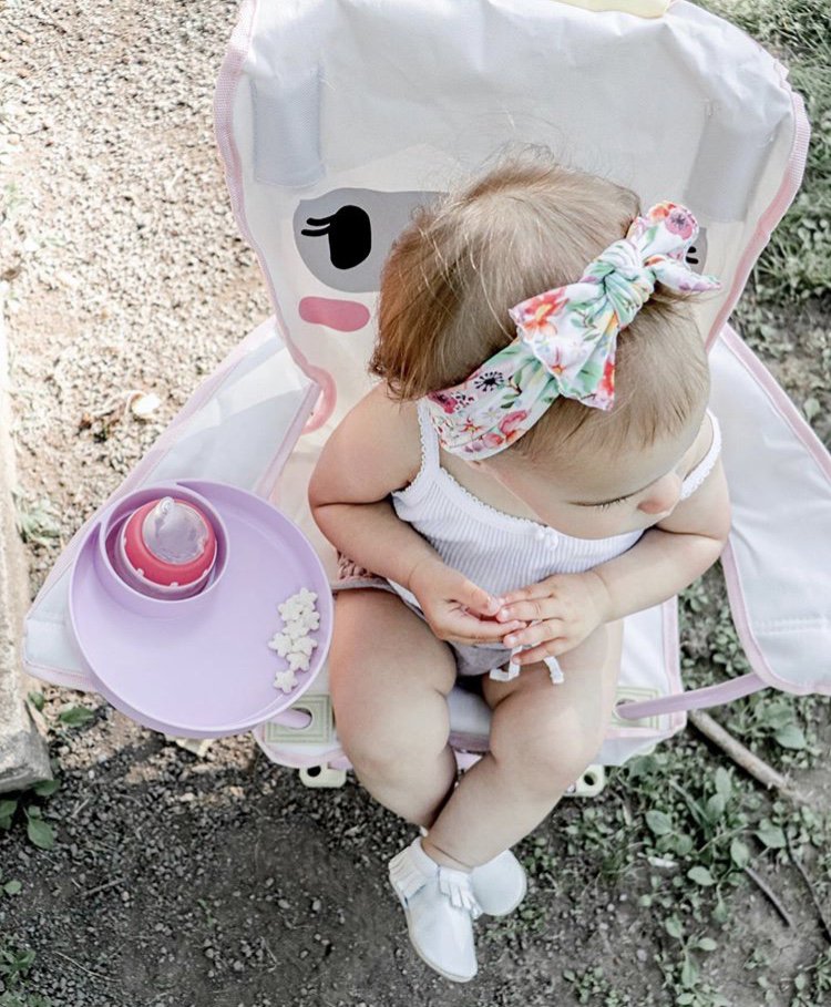 MyTravelTray's tweet photo. ☀️💜☀️#Repost ・・・
Life on the go just got a whole lot easier! 
Summer is for camping, road trips, walks, picnics, beach days, and the list goes on..
So I’m pretty thankful for our little travel tray. It fits in all our cup holders which makes snack time super easy! https://t.co/kbuA99y14t