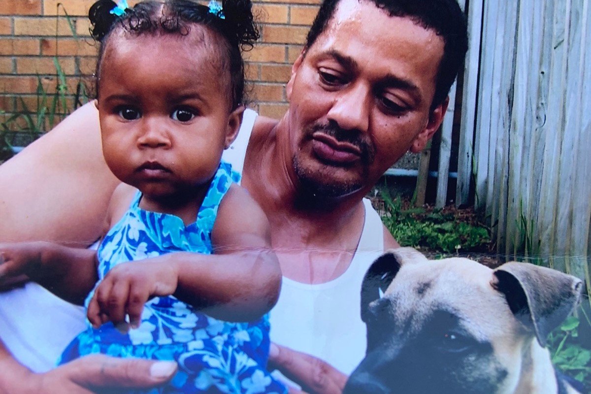 nypost's tweet image. Man recalls father dying in his arms during Dayton massacre trib.al/HYxynVp