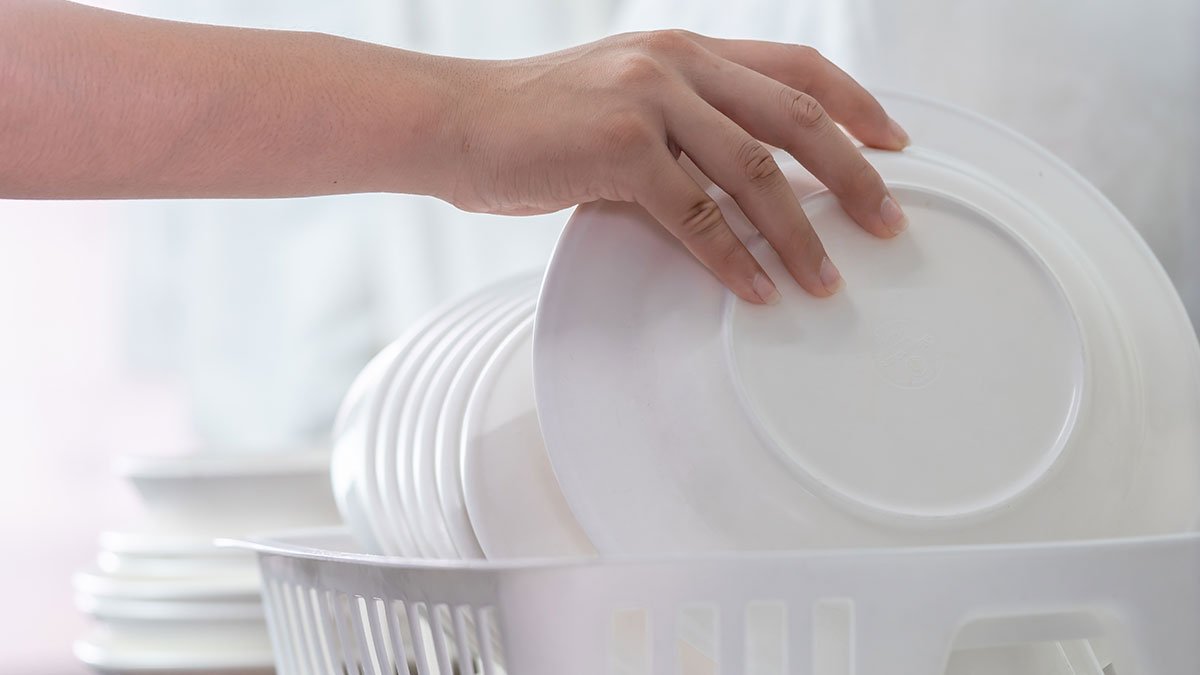 DCGasElectric's tweet photo. Air-dry dishes instead of using your dishwasher’s heat drying cycle. #SaveEnergy #TipTuesday #EnergyTip #DCGE https://t.co/eVaWAnYQJk https://t.co/i0lFNQxywO
