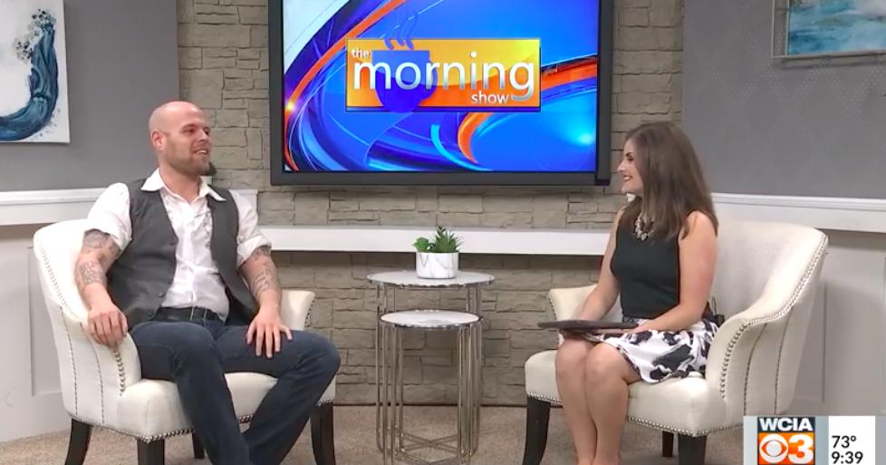 CUComedy's tweet photo. C-U Comedy's @JesseMTuttle on @WCIA3 with @WCIA3Alex talking upcoming shows in C-U!
.
.
#champaign #wcia3 #urbana #ciliving #wcia #champaignurbana #chambana #CU #illini #UIUC #comedy #standup #standupcomedy #centralillinois https://t.co/8kTTBhcU6Y