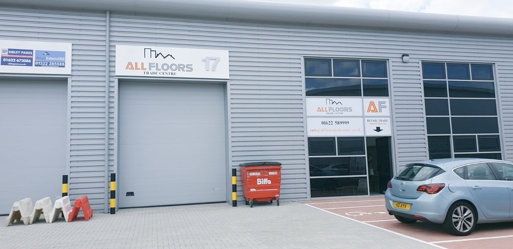 Outside signage is complete 😁