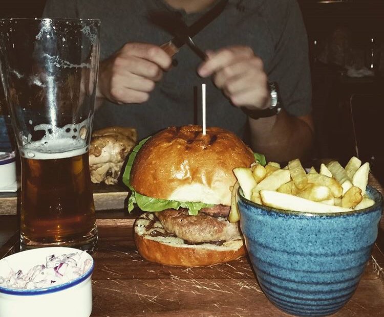 Monday blues still got you down? Well we have a selection of mouthwatering morsels 🥘 that are guaranteed to cheer you up! ✨BOOK NOW (link in bio) ✨#TuesdayMotivation