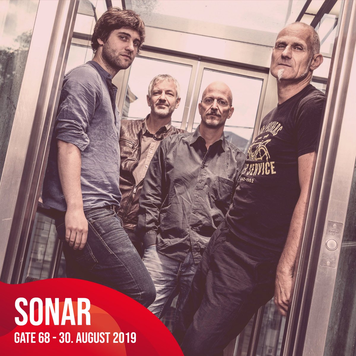 Die Musik von <a href="/sonar_band/">Sonar Band</a> lässt sich als eigenwillige Mischung aus Minimal, Jazz, Progressive Rock und Ambient beschreiben.

Stephan Thelen: Gitarre
Bernhard Wagner: Gitarre
Christian Kuntner: Bass
Manuel Pasquinelli: Schlagzeug

Am Freitag, 30.08.2019 im Gate 68. Wir freuen uns!