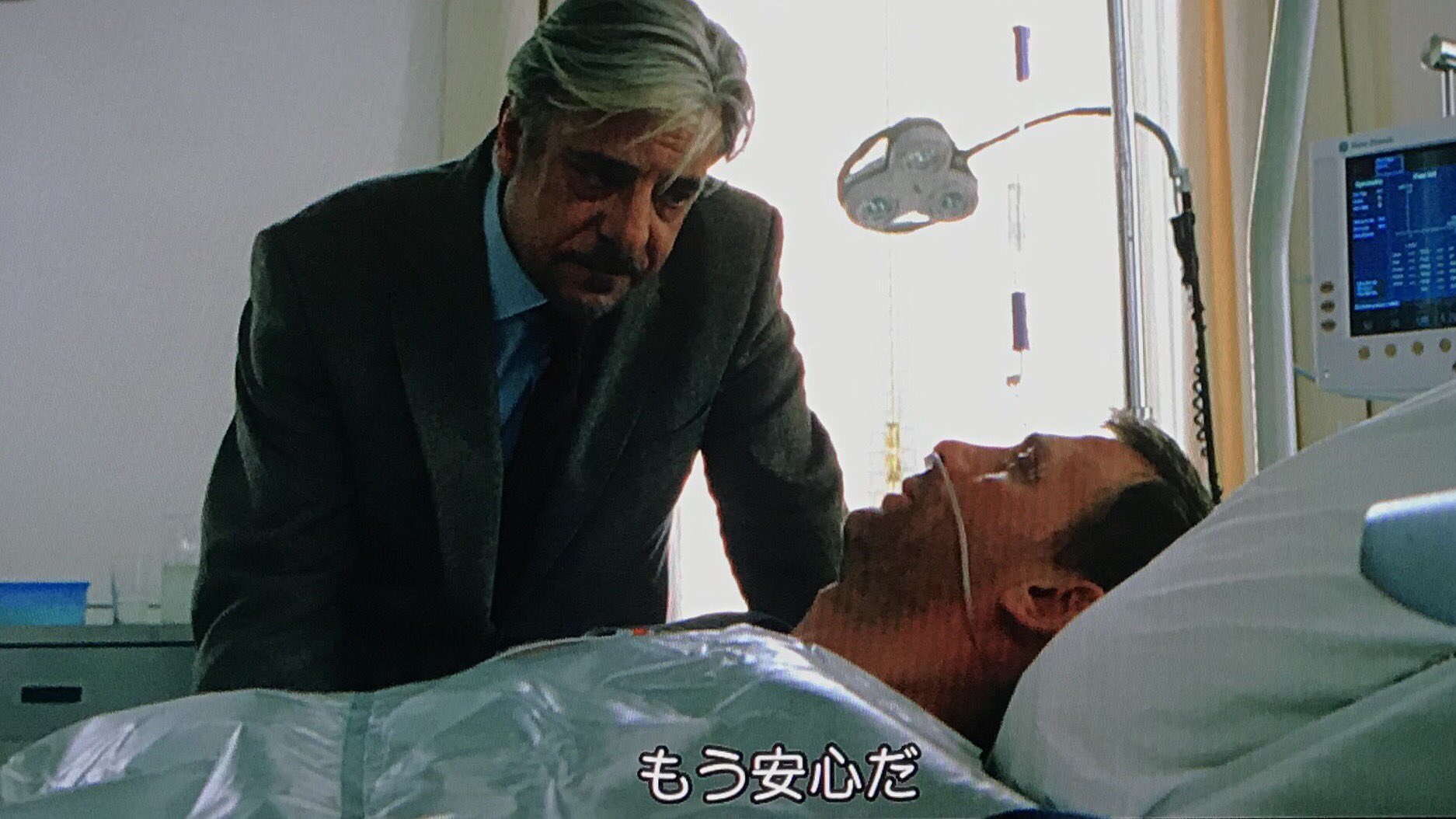 迷人 Q太郎 Blu Ray映像特典の削除シーン 救出直後のボンドとマティスのやりとり ここでもマティスは悪そうな顔してる ジャンニーニも どちらとも受け取れる灰色の芝居をしているのよね ついでにスーツもグレーだ カジノ ロワイヤル カジノ