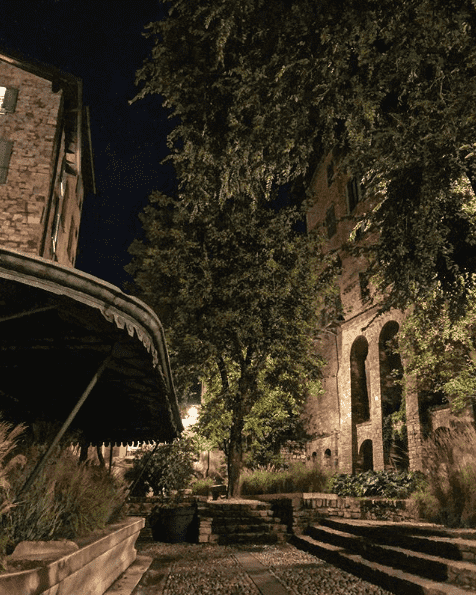 TurismoBergamo's tweet photo. Un tempo era un punto di ritrovo per tutti gli abitanti, ora è luogo magico nel cuore della Città Alta, siete mai stati all'antico lavatoio?🍃

https://t.co/eNCHJ6TfOf

📍Lavatoio di Città Alta
📷 @babi.besenzoni https://t.co/KGToKldFG8