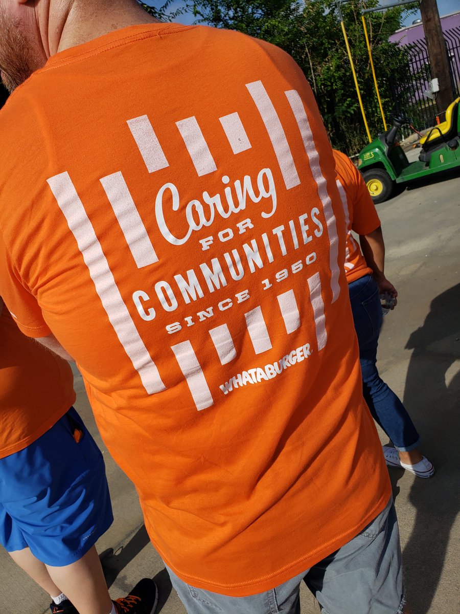 HavenForHope's tweet photo. #OrangeSpiritWeek is in full swing here at #HavenforHope!
80 #volunteers from @Whataburger are helping around campus today in celebration of Whataburger's 69th birtday, and as a part of Whataburger's second annual Orange Spirit Week! Thank you all for your hard work, and service! https://t.co/u1egCmAL4d