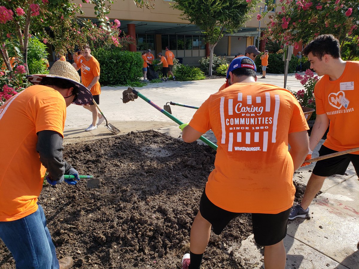 HavenForHope's tweet photo. #OrangeSpiritWeek is in full swing here at #HavenforHope!
80 #volunteers from @Whataburger are helping around campus today in celebration of Whataburger's 69th birtday, and as a part of Whataburger's second annual Orange Spirit Week! Thank you all for your hard work, and service! https://t.co/u1egCmAL4d