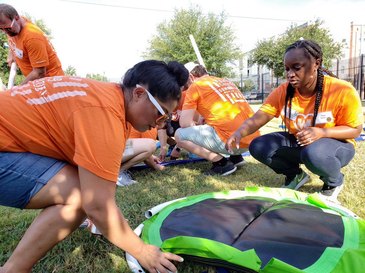 HavenForHope's tweet photo. #OrangeSpiritWeek is in full swing here at #HavenforHope!
80 #volunteers from @Whataburger are helping around campus today in celebration of Whataburger's 69th birtday, and as a part of Whataburger's second annual Orange Spirit Week! Thank you all for your hard work, and service! https://t.co/u1egCmAL4d