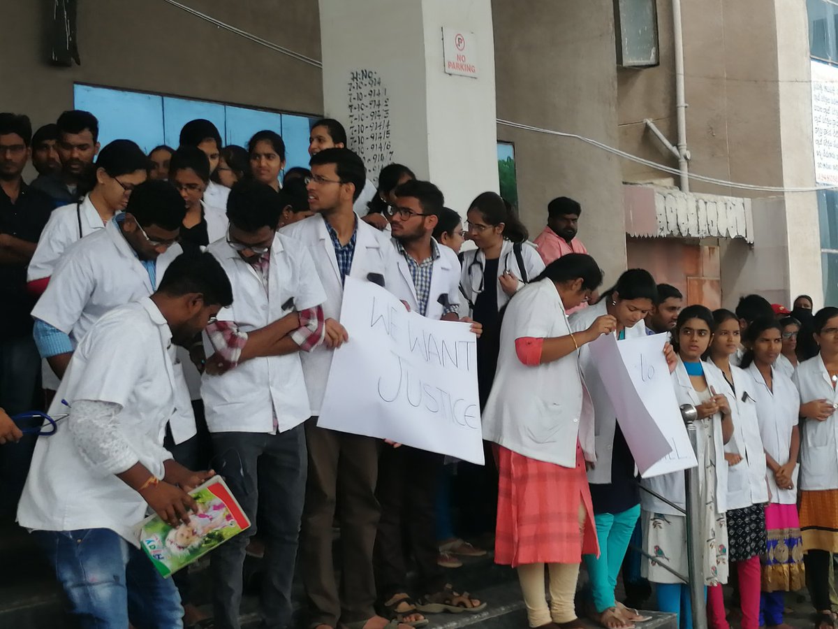 Rohith45210120's tweet photo. #SayNoToNMCbill
Anti poor, 
Anti students, 
#creative politics for money, 
Retain the current fee regulations of private medical college, 
I don't want to be NEXT.... https://t.co/50oUQdkgOz