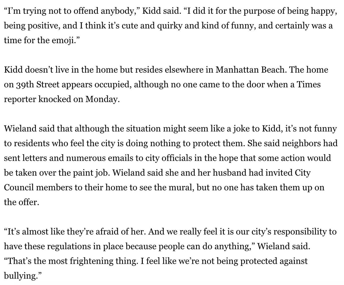 Liam Dillon On Twitter In Manhattan Beach A Woman Painted