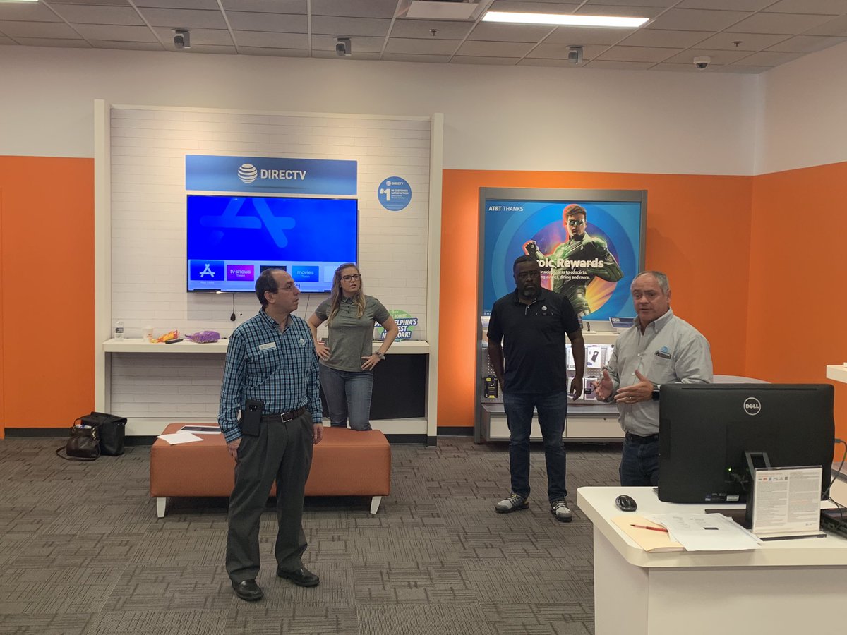 Higgins11Bob's tweet image. GREAT training session this morning #DIRECTfeedback model! @CarolineeeeRose @JeffRCarter1 were super smooth in their Role Plays. So excited to get this going in stores TODAY
Thanks to @Matt__Rash for the content  @Mike_V_Lamb @SeanPayne_ATT @judy_cavalieri @Trisha__Torres