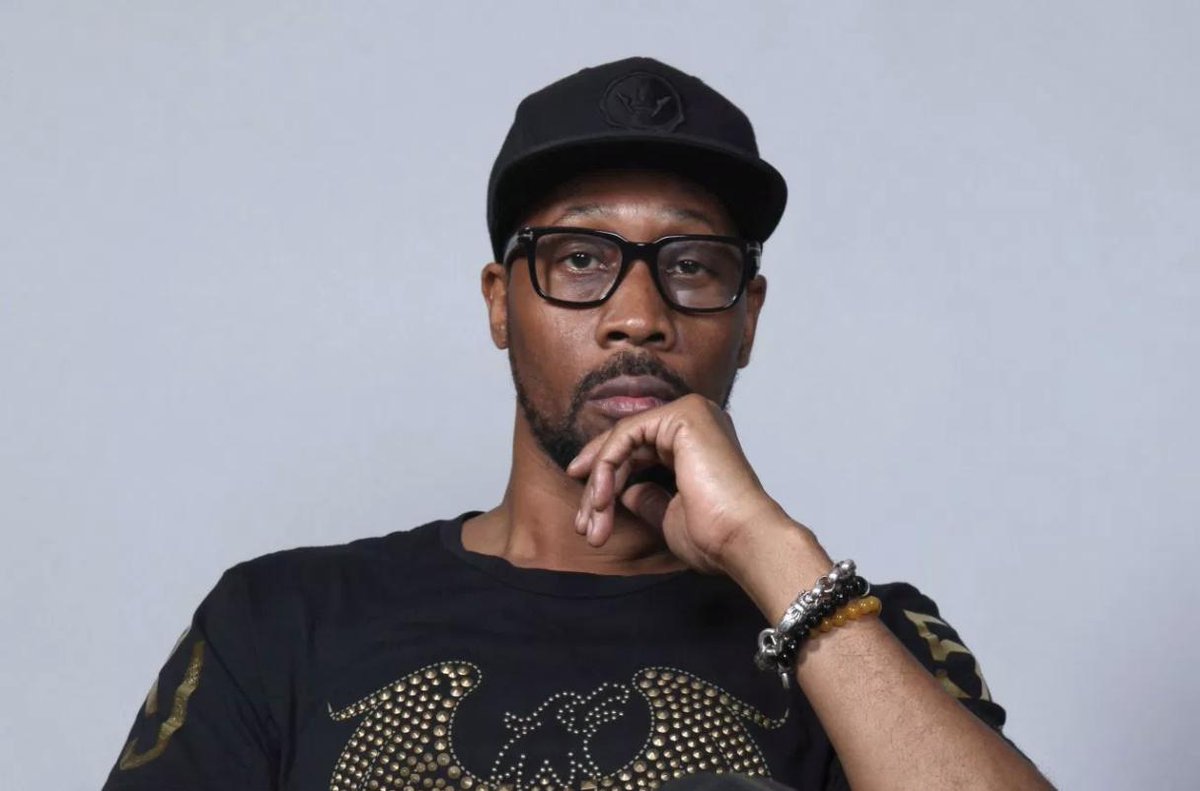 RZA's tweet photo. Think about it…
While you woke up today, someone was breathing their last breath. Thank God for another day. Don't waste it.
#wutang #rza https://t.co/fTLLaxdar6