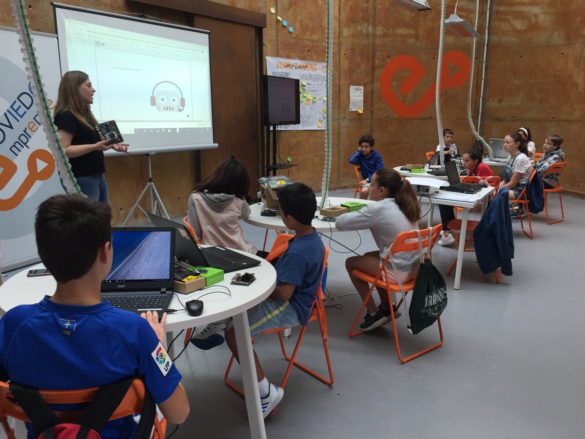 Oviedo Emprende tweet media