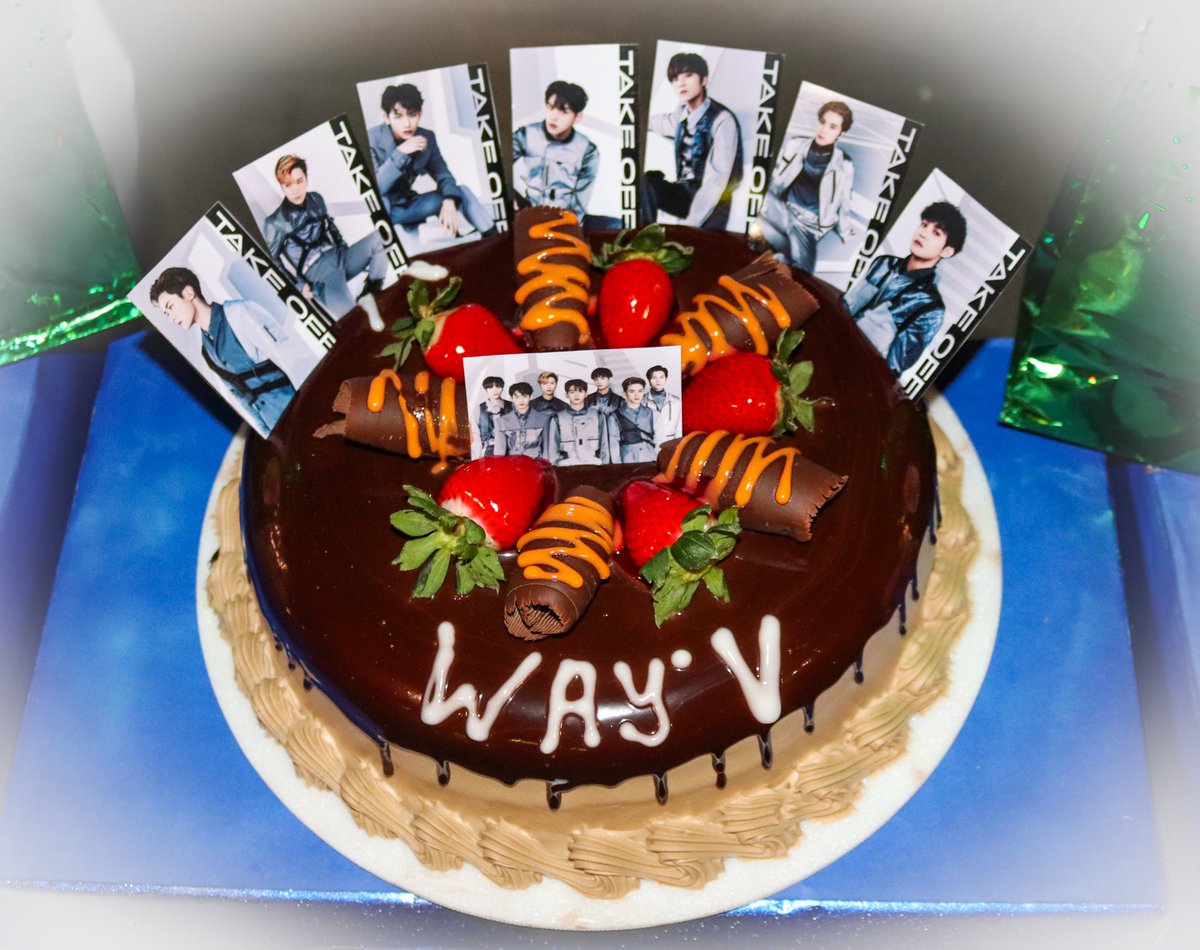 NCTBolivia's tweet photo. 「ESPECIAL | 190805」✨#200DaysWithWayV #WayV200Days 🌱
Los amamos y estamos muy orgullosas 😘 We❤WAYV
#WeiShenV #WayV #威神V
#KUN #钱锟 #WINWIN #董思成 #TEN #李永钦 #LUCAS #黄旭熙 #HENDERY #黄冠亨 #XIAOJUN #肖俊 #YANGYANG #刘扬扬
#NCT
#NCTBolivia
@WayV_official @NCTsmtown https://t.co/FoBtML3aVi