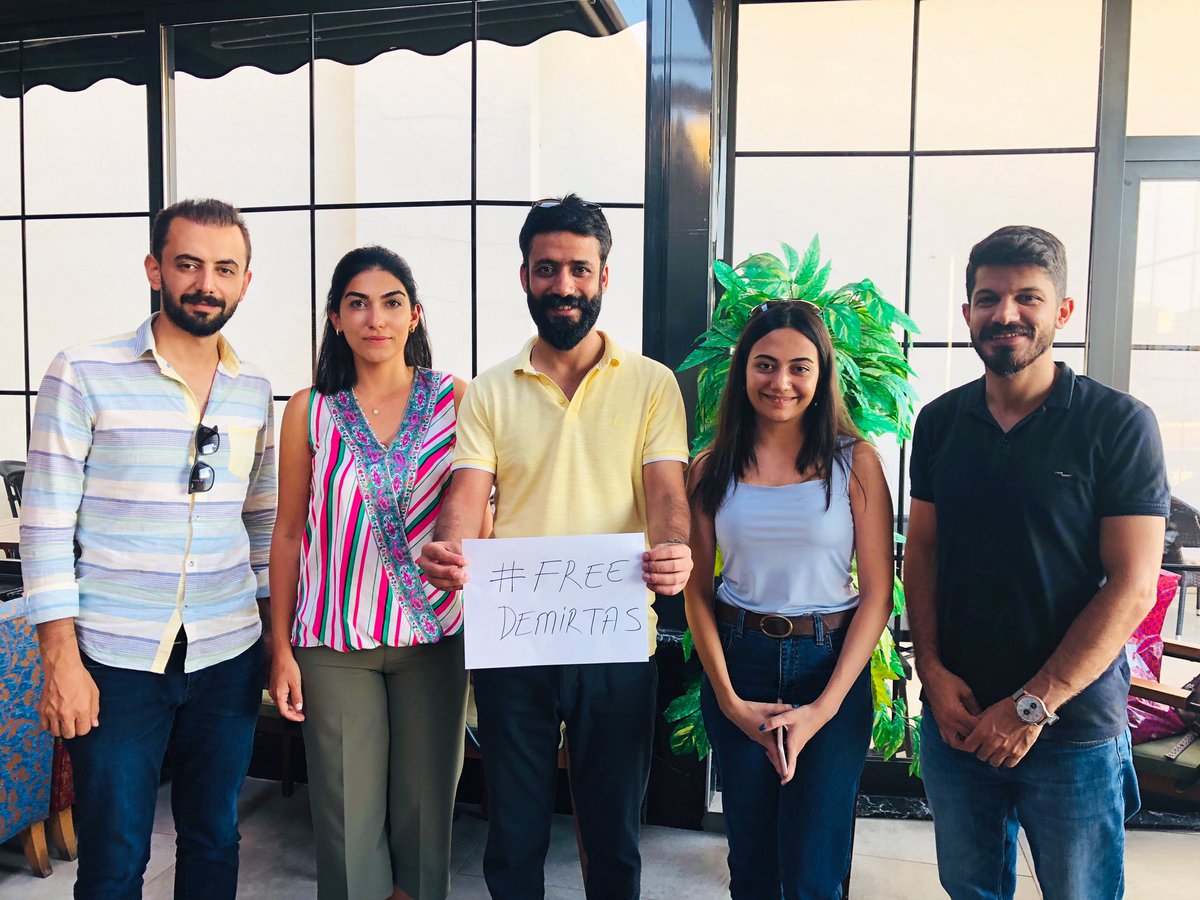 dbcocukhaklari's tweet photo. Baromuz üyesi Selahattin Demirtaş'a    özgürlük! 
@hdpdemirtas 
#freeDemirtas https://t.co/JgFJKxHRvU