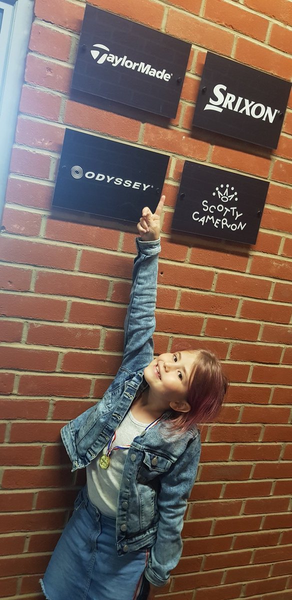OritseALegend's tweet photo. When you go to a golf course and Charlotte goes look mum it's #Odyssey @takethat #minithatter https://t.co/QZ8h0vgoAE